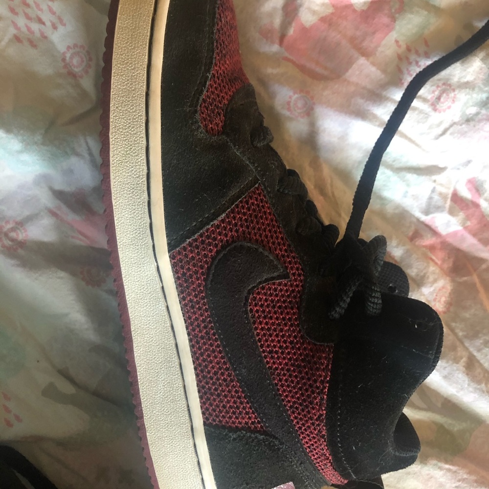 Nike hightop sneakers